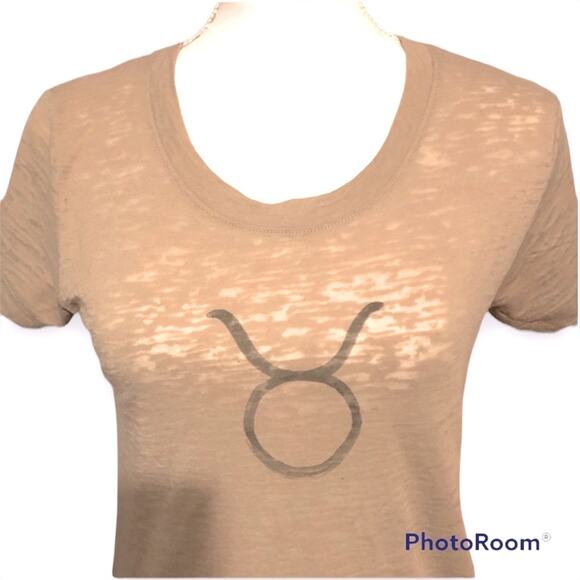 BCBGMaxAzria Taurus Zodiac T-Shirt- Size Small - Picture 3 of 10